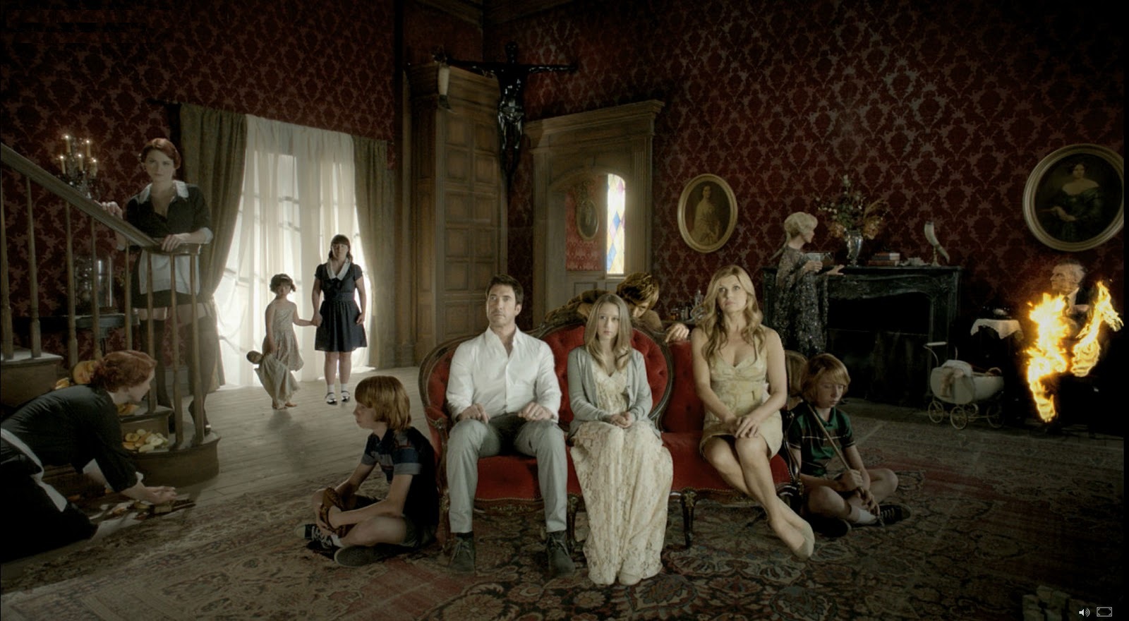คน 3  ประเภทที่ต้องดู American Horror Story : Red Tide (ซีรีส์กระตุ้นพรสวรรค์)
