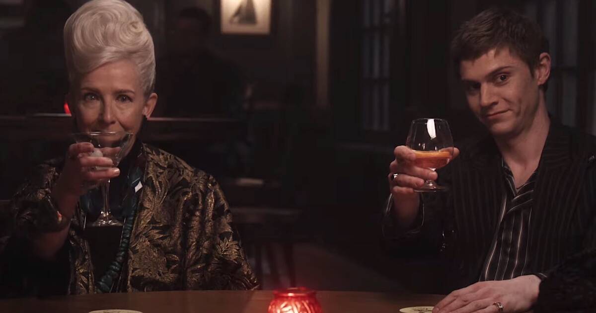 คน 3  ประเภทที่ต้องดู American Horror Story : Red Tide (ซีรีส์กระตุ้นพรสวรรค์)