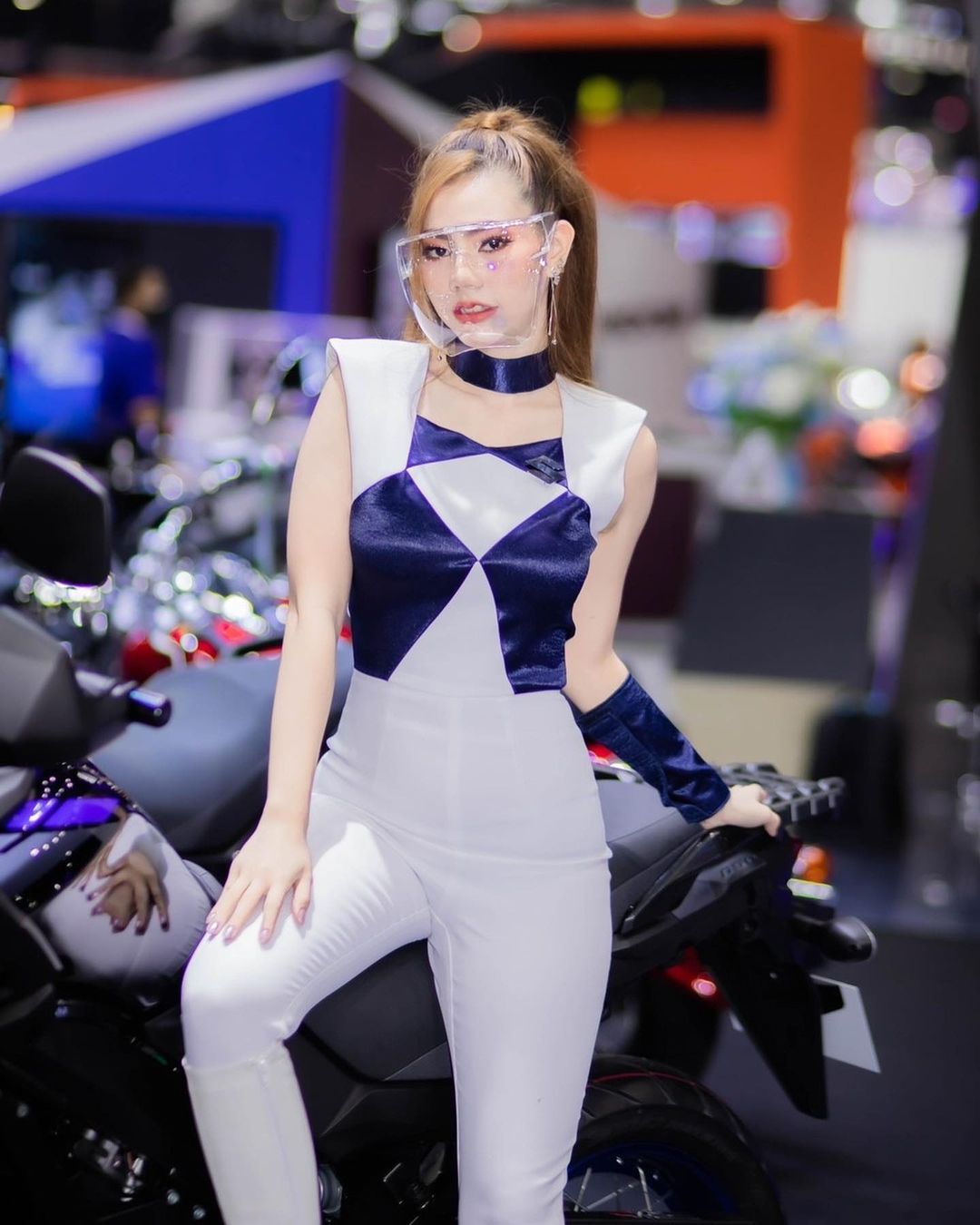 เก็บตก...ซูมกันชัดๆกับพริตตี้ยุค New Normal ในงาน MOTOR EXPO 2021