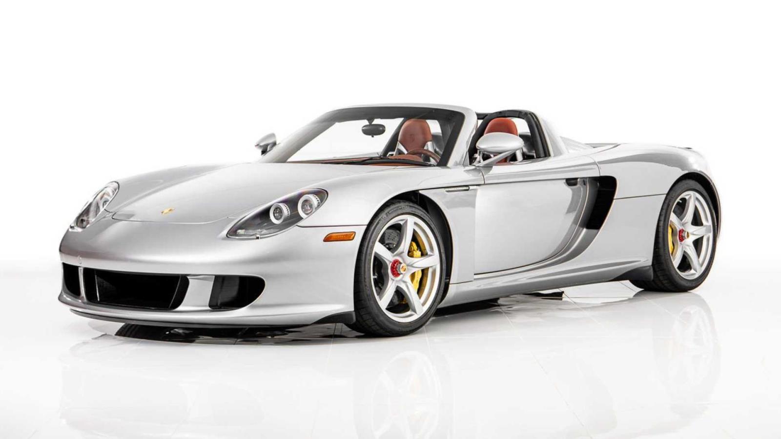 2004 Porsche Carrera GT สุดคลาสสิคของโลก คันที่ 154 จาก 1,270 สัมผัสพื้นเพียง 27 ไมล์ราคา 3.5 ล้านเหรียญ