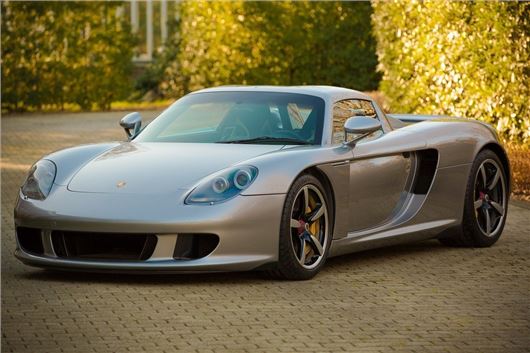 2004 Porsche Carrera GT สุดคลาสสิคของโลก คันที่ 154 จาก 1,270 สัมผัสพื้นเพียง 27 ไมล์ราคา 3.5 ล้านเหรียญ