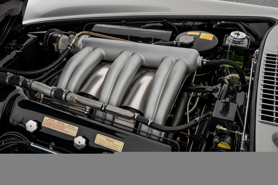 300 SL GULLWING(W 198) งานฝีมือรีสโตร์จากผลงาน BRABUS CLASSIC 6-STAR