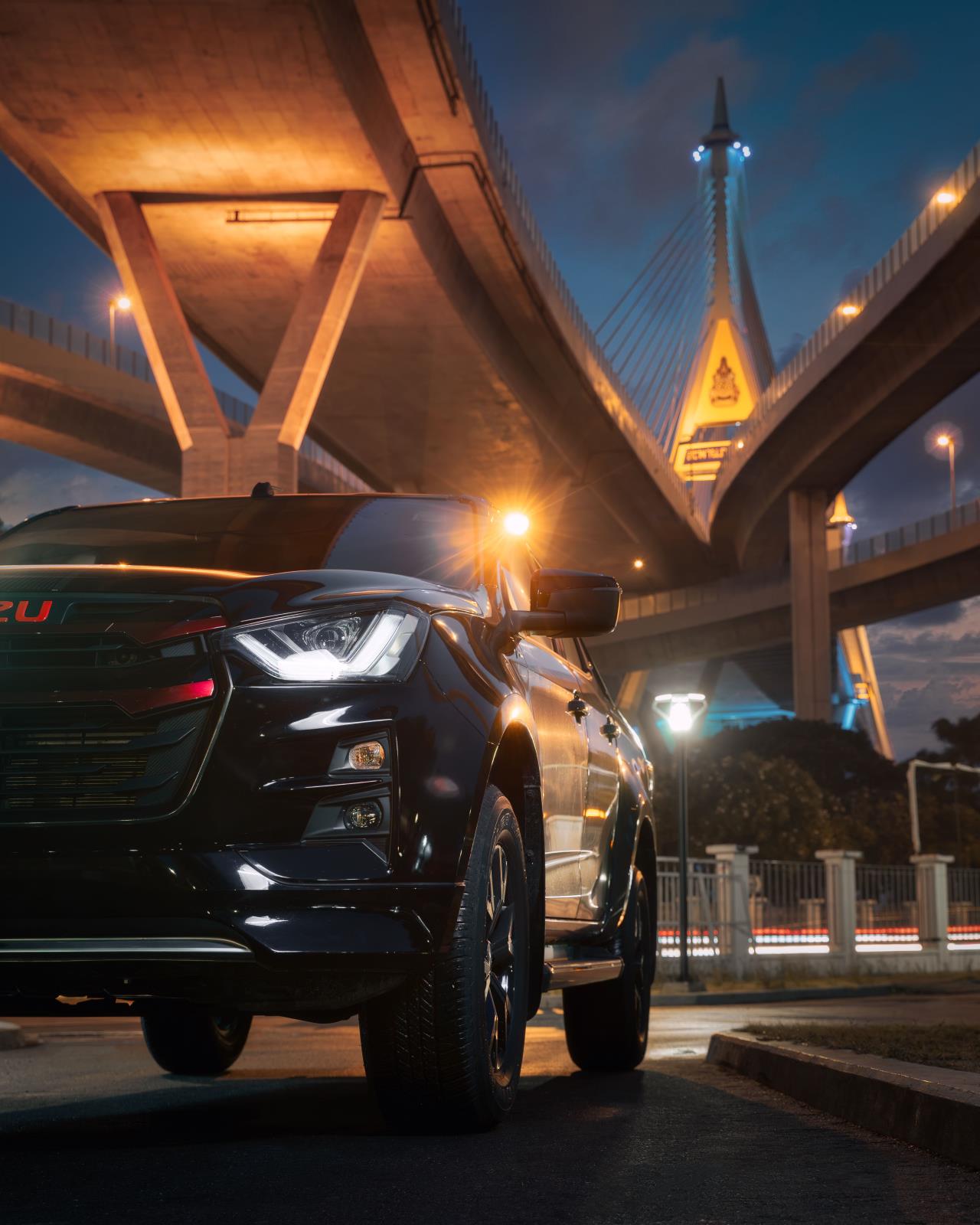 ท่องราตรียามค่ำคืนของกรุงเทพกับมุมมองแปลกใหม่ไปกับ NEW ISUZU X-SERIES รุ่น HI-Lander