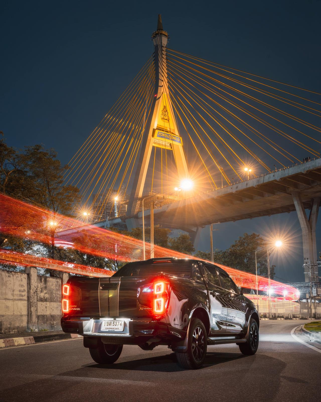 ท่องราตรียามค่ำคืนของกรุงเทพกับมุมมองแปลกใหม่ไปกับ NEW ISUZU X-SERIES รุ่น HI-Lander