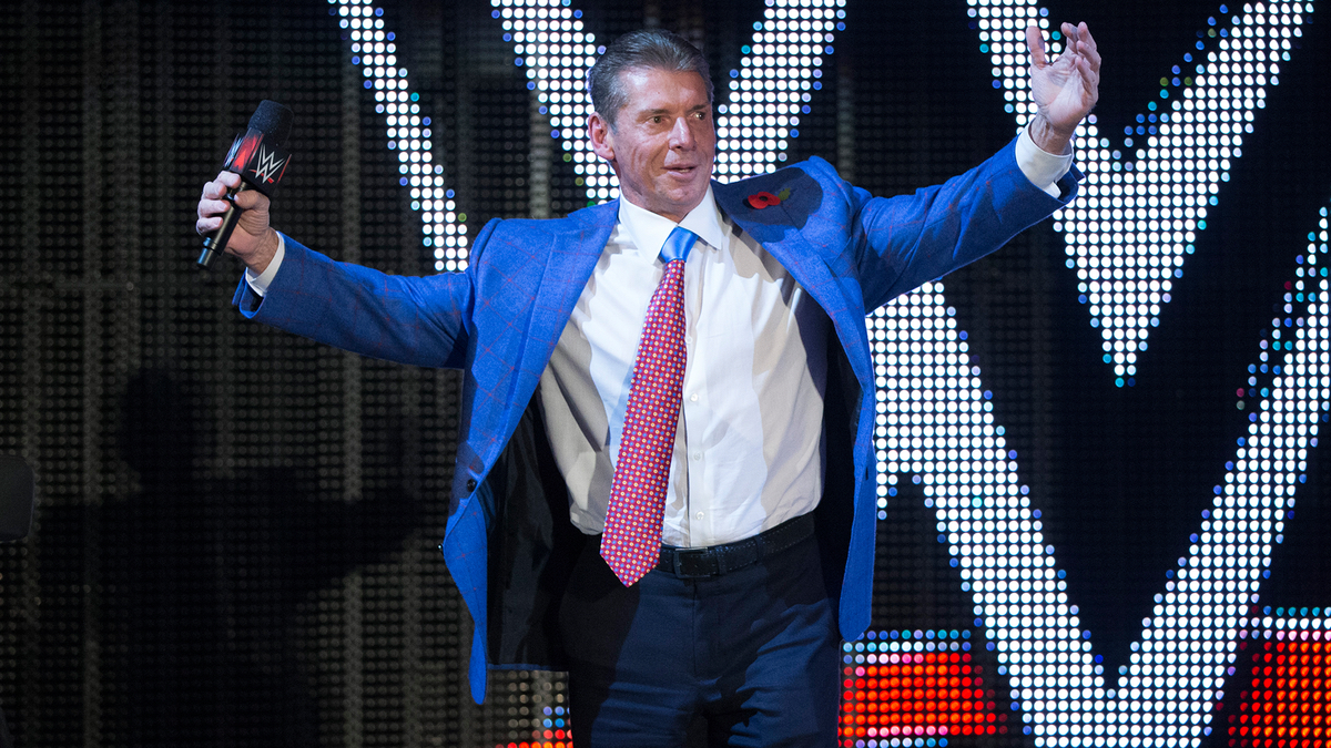 ซีอีโอศึกมวยปล้ำชื่อดัง WWE ถูกออกมาแฉว่ามีสัมพันธ์สวาทกับลูกจ้างสาวถึง 4 คน