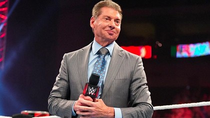 ซีอีโอศึกมวยปล้ำชื่อดัง WWE ถูกออกมาแฉว่ามีสัมพันธ์สวาทกับลูกจ้างสาวถึง 4 คน