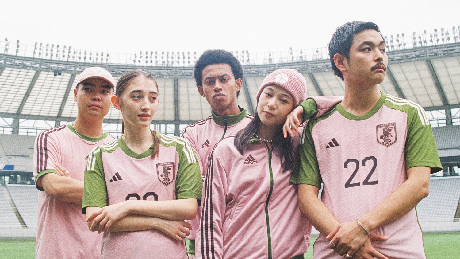 adidas X NIGO คอลเลคชั่นที่ได้อาร์ตไดเรคเตอร์ระดับโลกร่วมออกแบบรับฟุตบอล FIFA WORLD CUP 2022