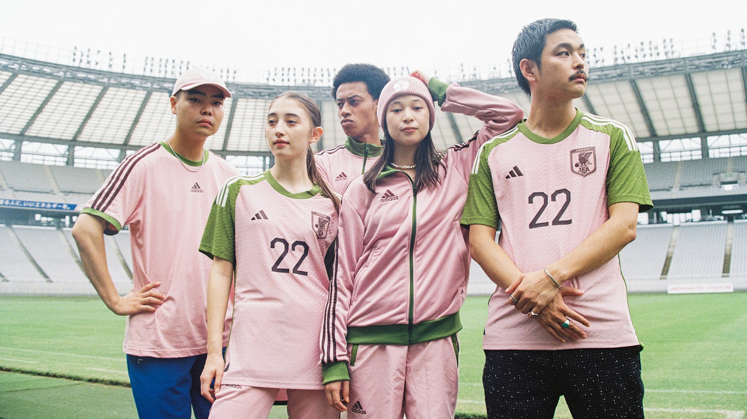 adidas X NIGO คอลเลคชั่นที่ได้อาร์ตไดเรคเตอร์ระดับโลกร่วมออกแบบรับฟุตบอล FIFA WORLD CUP 2022