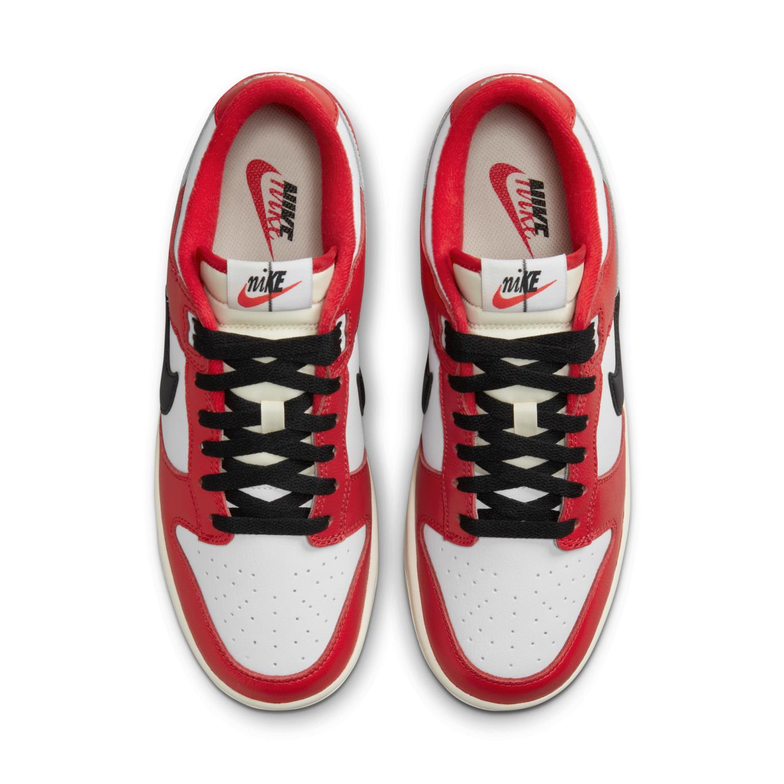 Nike Dunk Low Chicago Split "เเดง-ดำ-ขาว" กับเรื่องราวของสุดยอดทีมแห่งวงการบาสเกตบอล
