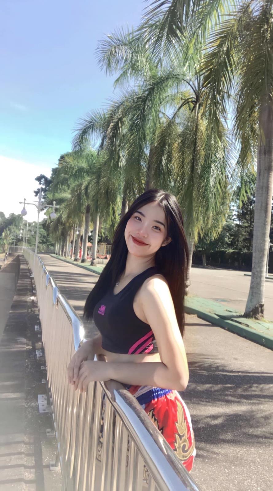 ลงคิวแจ้งเตือนแมตท์นี้ไว้ได้เลย!! คู่ชกที่น่าทะนุถนอมที่สุด ระหว่าง "หมอปิ่น"ดอกไม้งาม บุญลานนามวยไทย  กับ "ใบเฟิร์น” พลอยดารา หยกฟ้ามวยไทยยิม
