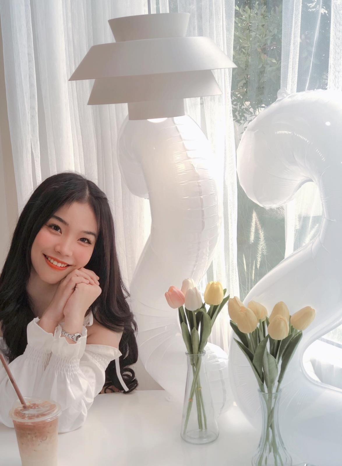 ลงคิวแจ้งเตือนแมตท์นี้ไว้ได้เลย!! คู่ชกที่น่าทะนุถนอมที่สุด ระหว่าง "หมอปิ่น"ดอกไม้งาม บุญลานนามวยไทย  กับ "ใบเฟิร์น” พลอยดารา หยกฟ้ามวยไทยยิม