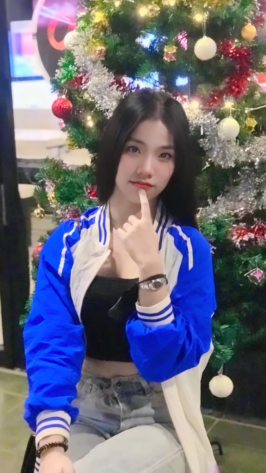 ลงคิวแจ้งเตือนแมตท์นี้ไว้ได้เลย!! คู่ชกที่น่าทะนุถนอมที่สุด ระหว่าง "หมอปิ่น"ดอกไม้งาม บุญลานนามวยไทย  กับ "ใบเฟิร์น” พลอยดารา หยกฟ้ามวยไทยยิม