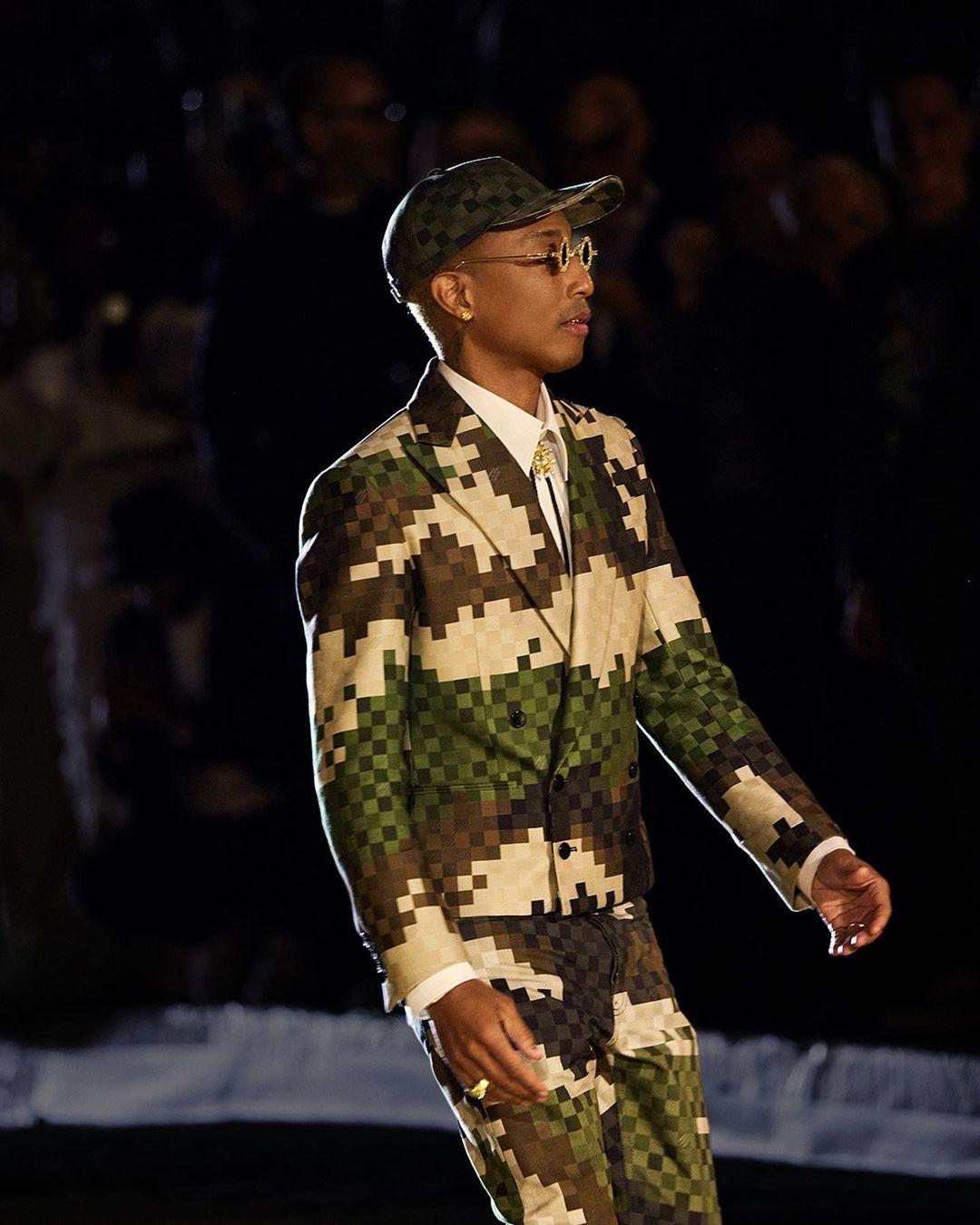 @skateboard อินสตราแกรมใหม่ล่าสุดของ "Pharrell Williams" กับความสนุกที่กำลังมาเยือน หลังร่วมงานกับ Louis Vuitton