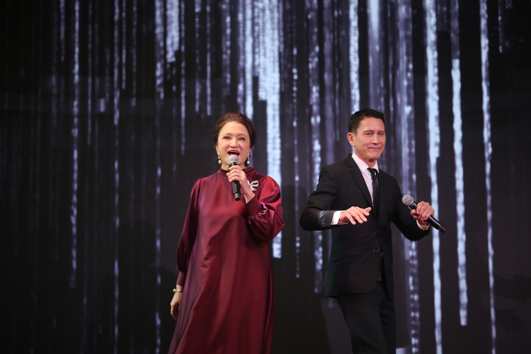 มินิคอนเสิร์ต และโชว์พิเศษจากศิลปินระดับประเทศ 