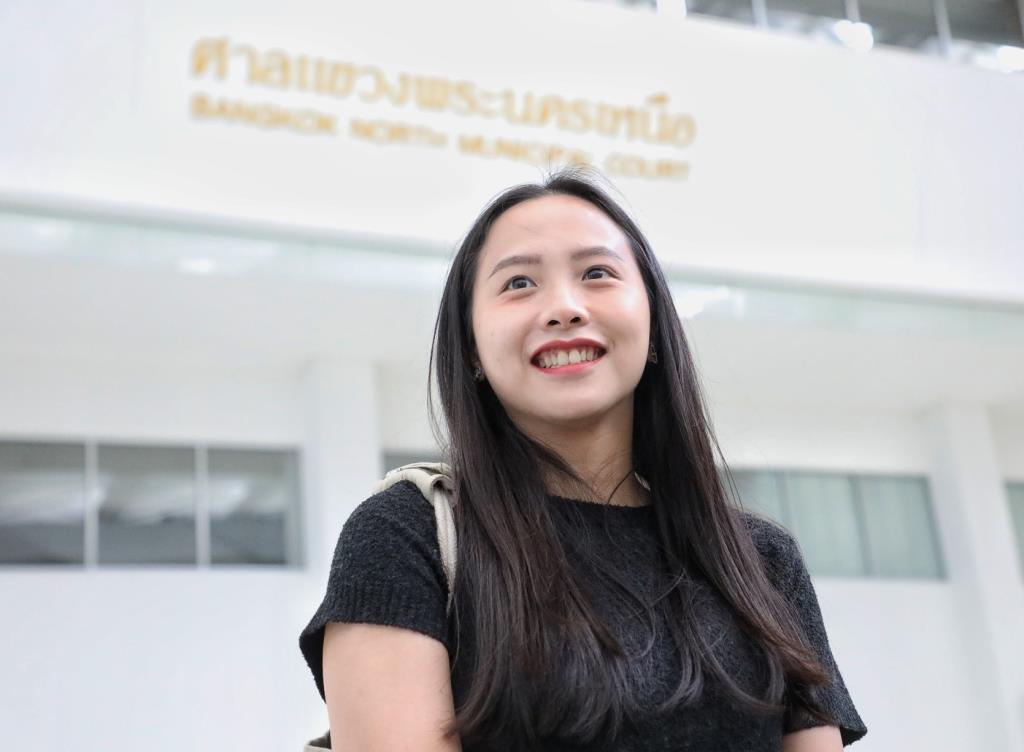 รักชนก ศรีนอก