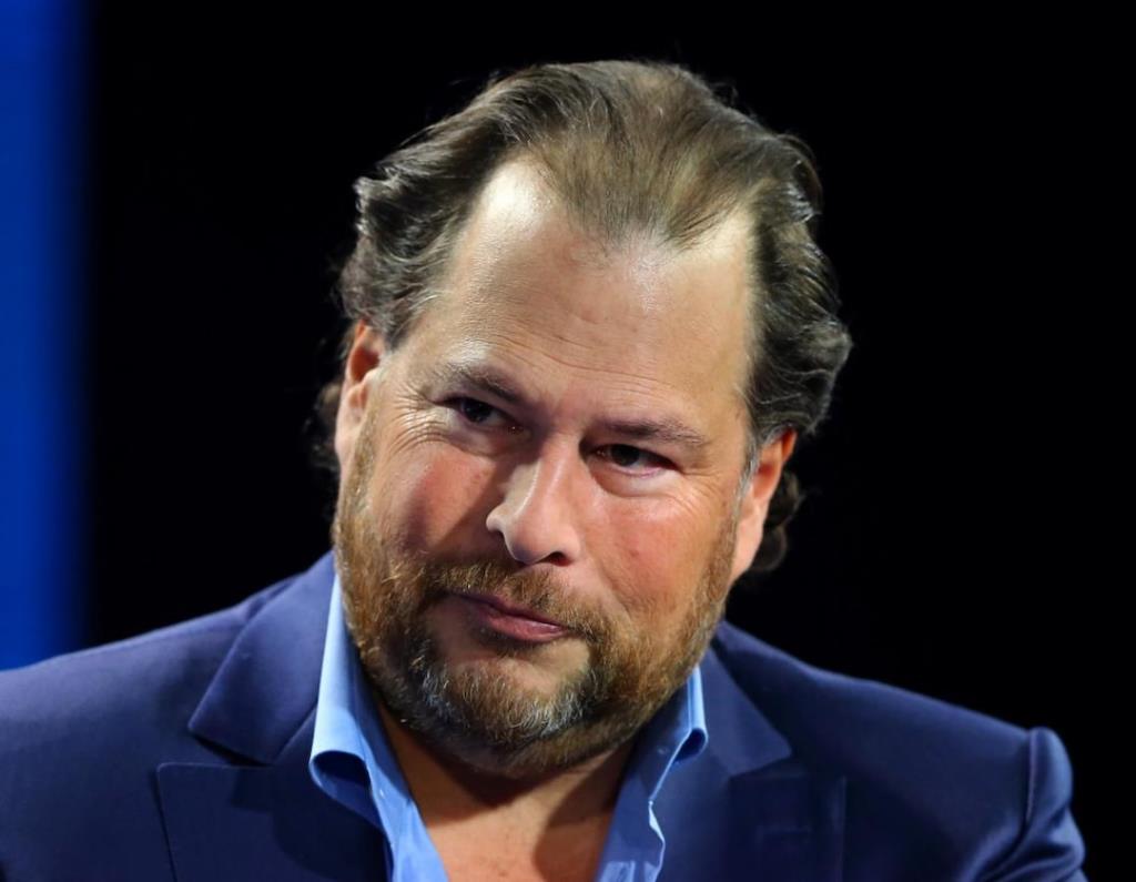   มาร์ค เบนิอฟฟ์ (Marc Benioff) ซีอีโอ Salesforce 