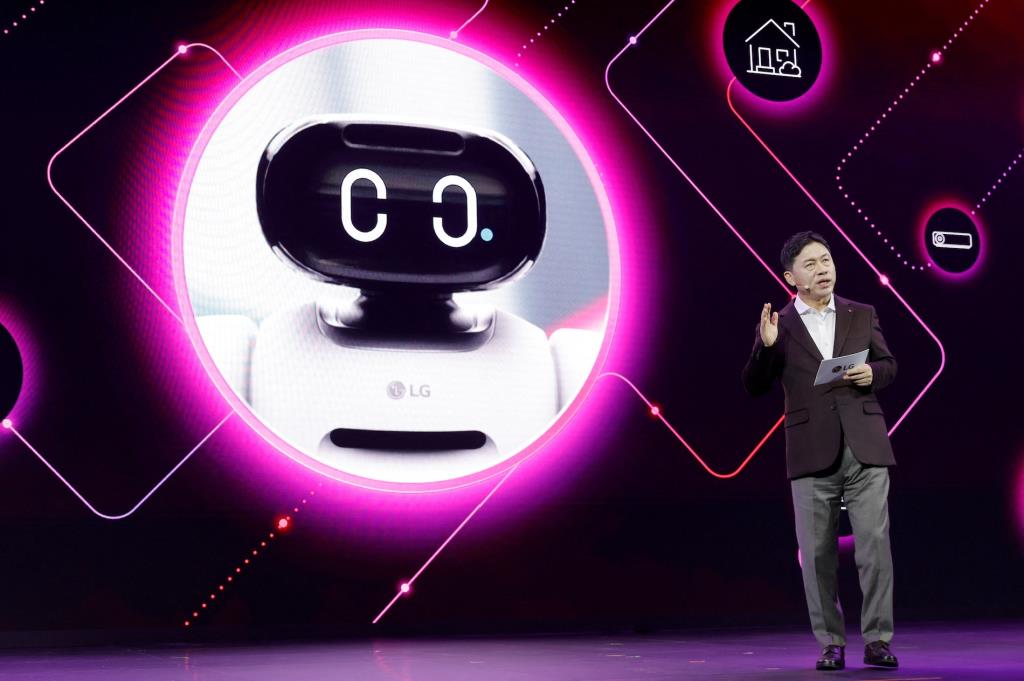 Lyu Jae-cheol ซีอีโอของ LG Electronics กล่าวในการแถลงข่าวของ LG Electronics ที่งาน CES 2026