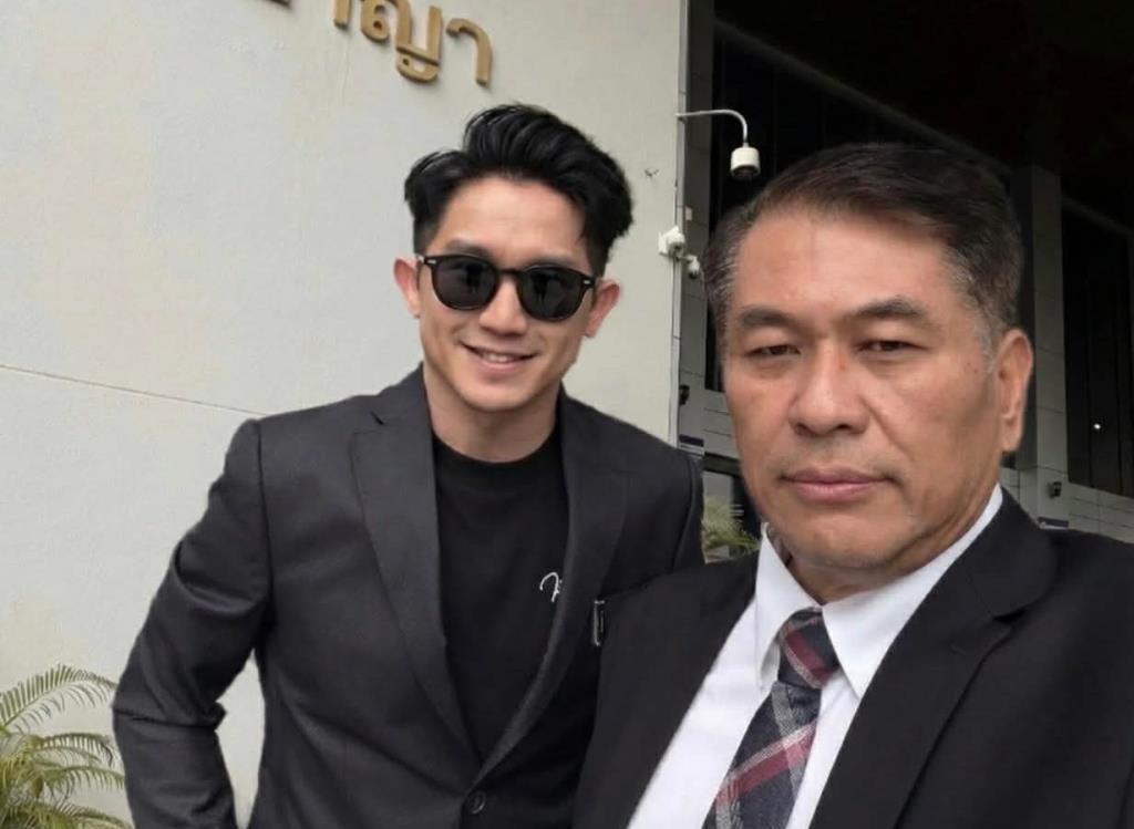 นายอิราวัต อารีกิจ หรือหมออั้ม อินฟลูเอนเซอร์การเมืองเเละอดีตนักร้องค่ายดัง