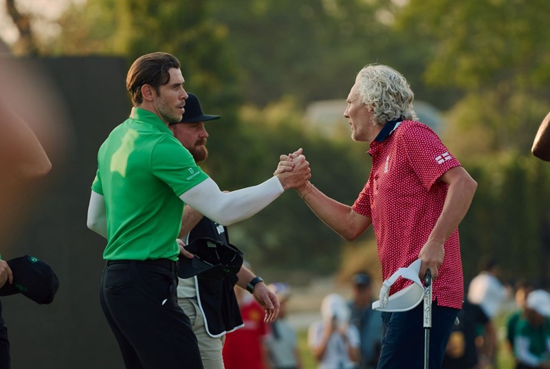 ทีมอังกฤษประเดิมนำทีมเวิลด์ 8.5-7.5 วันแรก (ภาพ: Icons Series)