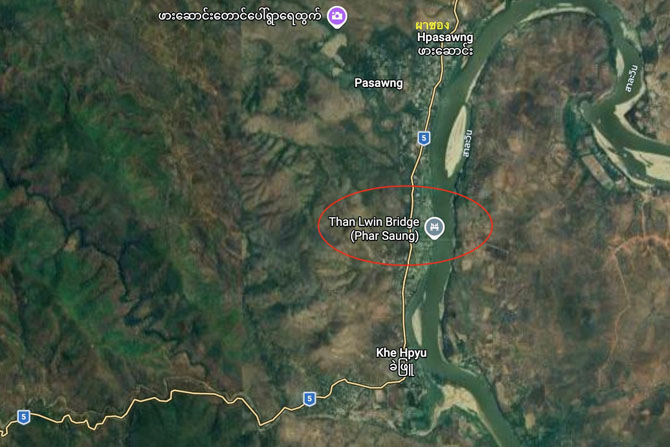 ที่ตั้งสะพานผาซองที่เพิ่งถูกระเบิดทำลาย