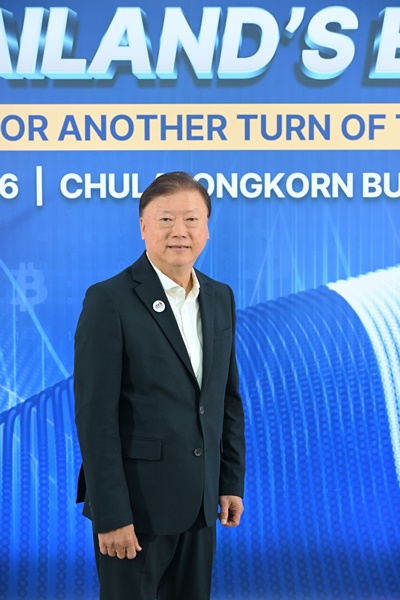  ธนากร เกษตรสุวรรณ ประธาน สภาผู้ส่งสินค้าทางเรือแห่งประเทศไทย (สรท.) 