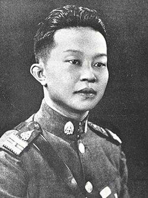 พระวรวงศ์เธอ กรมหมื่นจันทบุรีสุรนาถ (4 มกราคม พ.ศ. 2441 – 11 กุมภาพันธ์ พ.ศ. 2496)