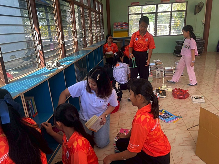ปรับปรุงห้องพยาบาล โดยการติดตั้งยิปซั่มบอร์ดและพัฒนาห้องสมุด พร้อมสนับสนุนหนังสือเรียน เพื่อส่งเสริมการเรียนรู้และปลูกฝังนิสัยรักการอ่านแก่เยาวชน