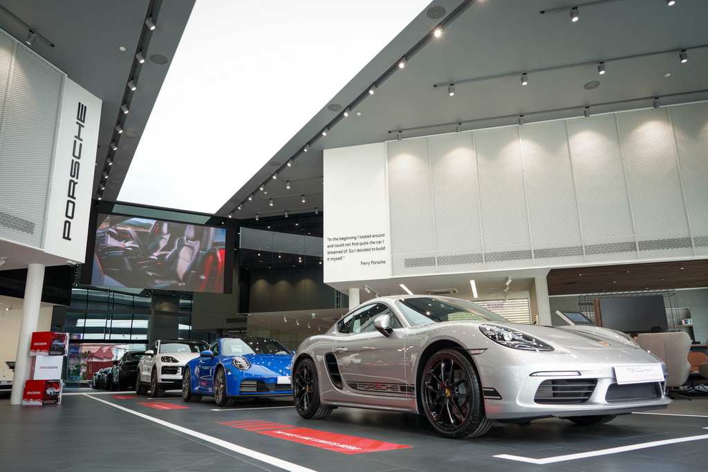 Porsche Centre Bangna