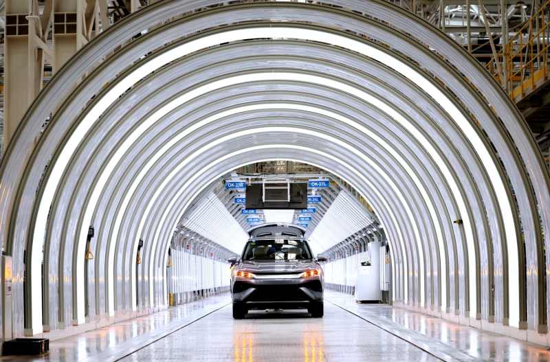 รถยนต์พลังงานไฟฟ้า บีวายดี บุกตีตลาดทั่วโลก   (แฟ้มภาพ ซินหัว)