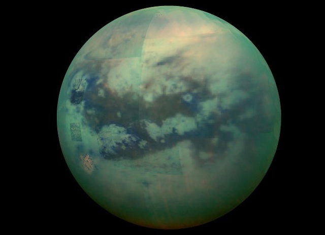 ดวงจันทร์ไททัน / ภาพ : NASA