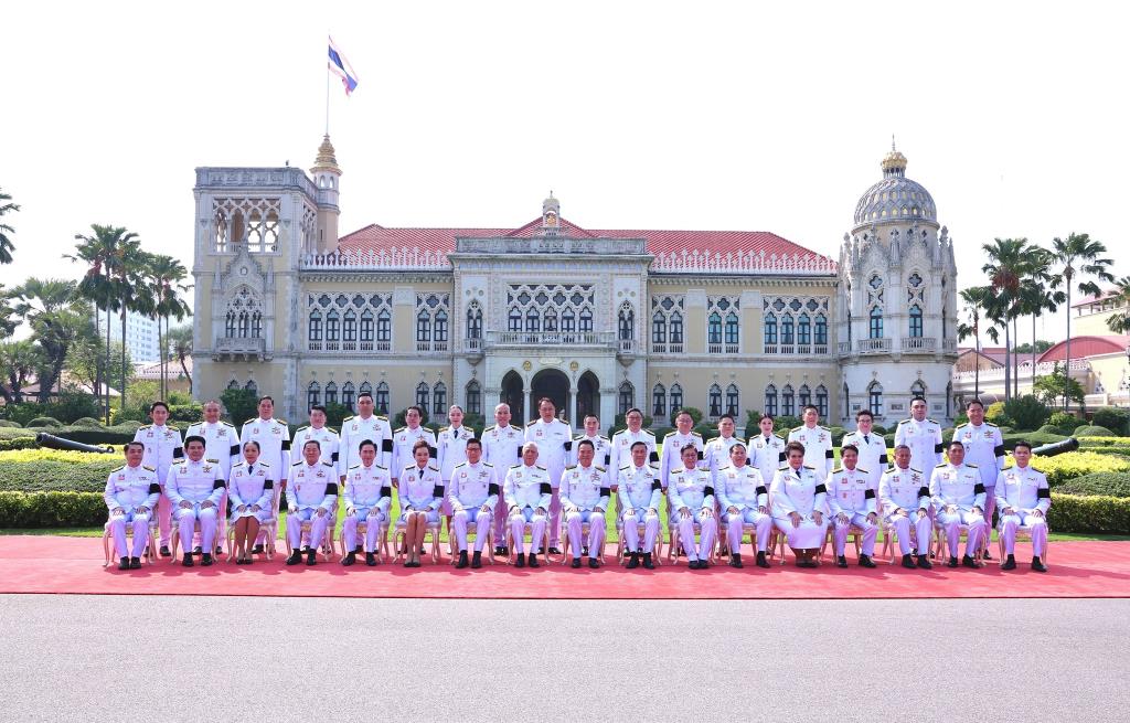 คณะรัฐมนตรีในรัฐบาลนายอนุทิน ชาญวีรกูล 