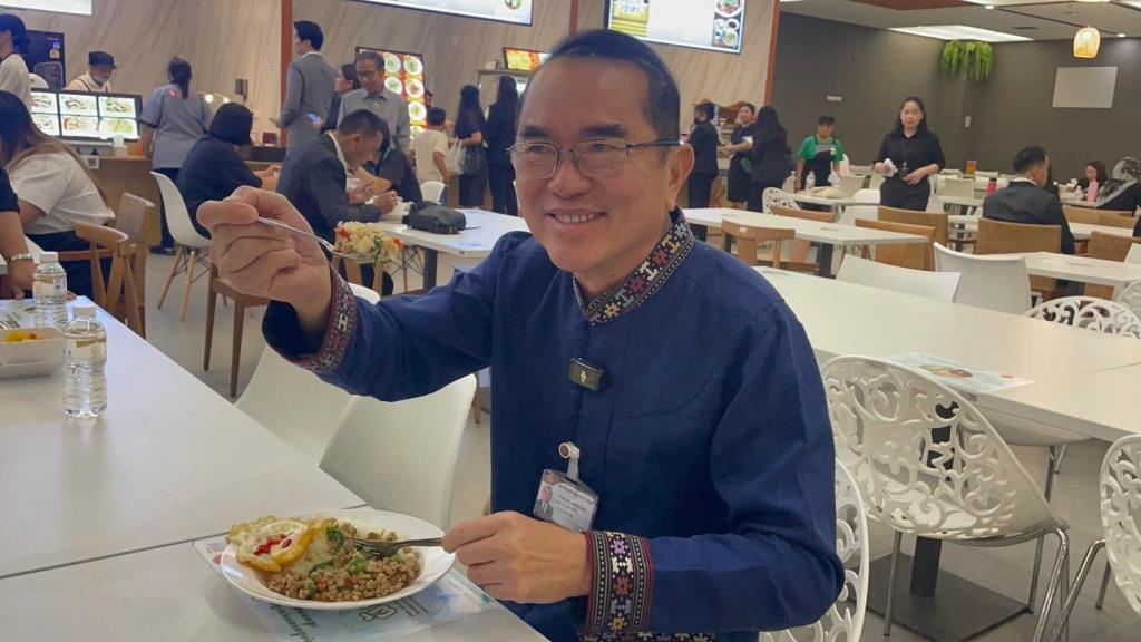 สภาดีเดย์ สส.ซื้อข้าวกินเอง! "หมอวรงค์" รับบทรีวิวเมนู "จูรี" บอกต้องซื้อเองอาชีพอื่นก็ซื้อกินเองได้