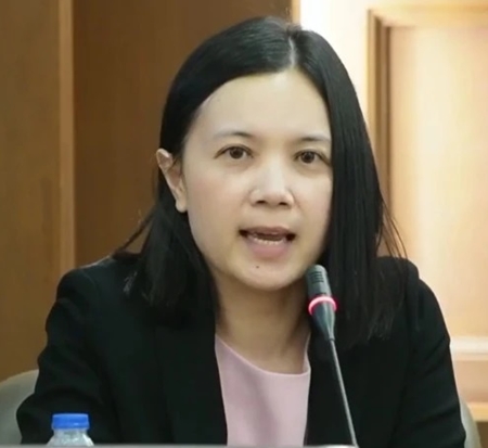 รศ.ดร.ชิดตะวัน ชนะกุล อาจารย์ด้านเศรษฐศาสตร์และการเมือง มหาวิทยาลัยเกษตรศาสตร์