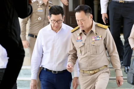 เอกนิติ นิติทัณฑ์ประภาศ  รมว.คลัง, นายอนุทิน ชาญวีรกูล  นายกรัฐมนตรี