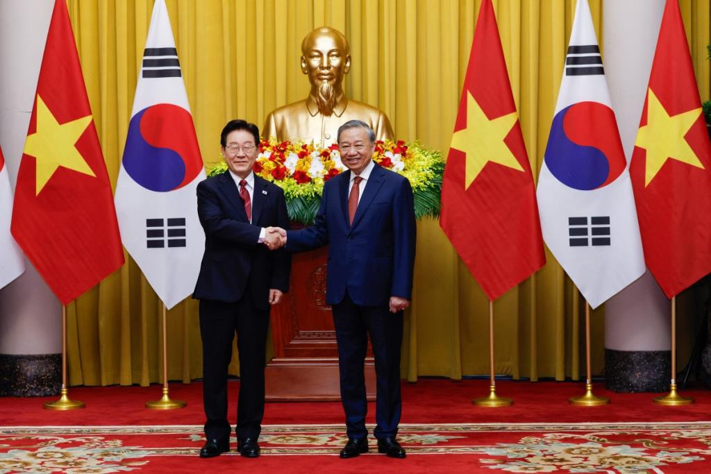 เวียดนาม-เกาหลีใต้เซ็นข้อตกลงความร่วมมือด้านเทคโนโลยี-พลังงานนิวเคลียร์