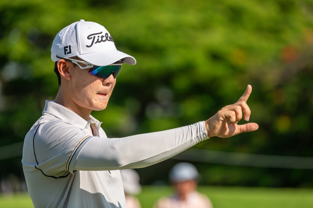โปรแจ๊ส-อติวิชญ์ เจนวัฒนานนท์ ตามผู้นำสองสโตรค (ภาพ: Asian Tour)