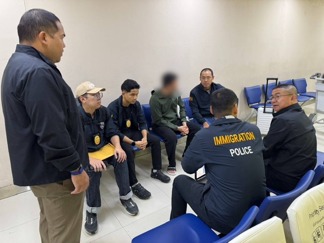 รวบหนุ่มอินโดฯ ตัวการใหญ่ไฮบริดสแกมเมอร์ หลบหนีคดีฉ้อโกง 350 ล้าน ซุกภูเก็ต