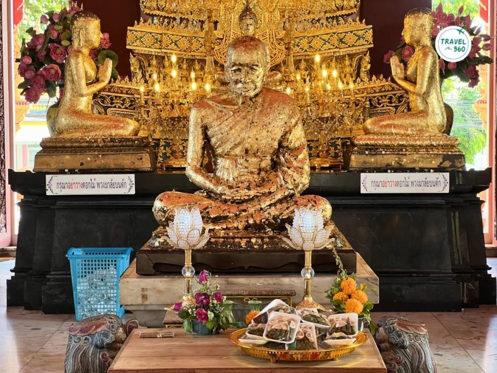 รูปเคารพหลวงพ่ออี๋