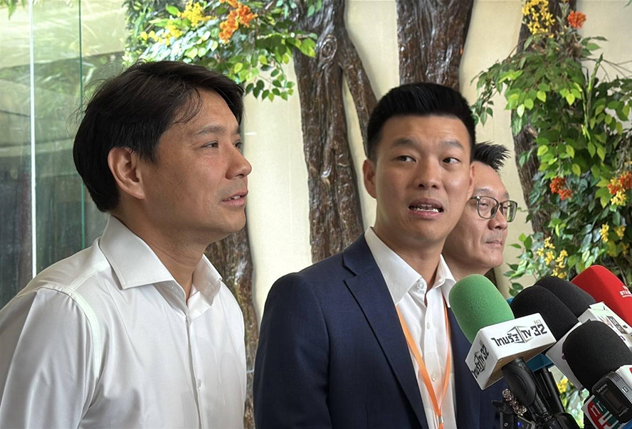 พิจารณ์ เชาวพัฒนวงศ์ - ณัฐพงษ์ เรืองปัญญาวุฒิ 