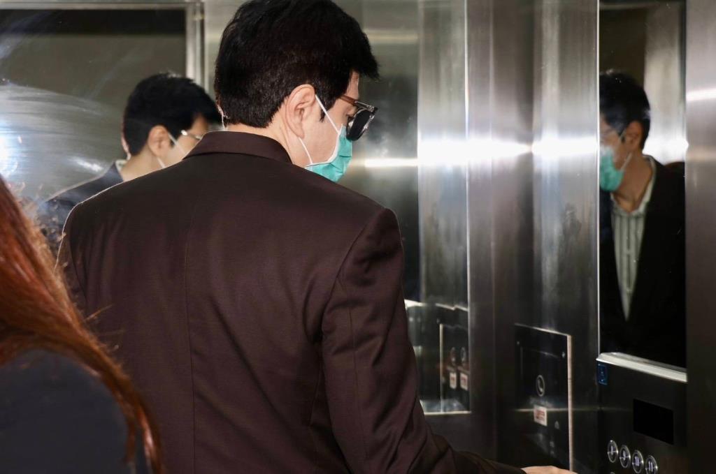 นายยุรนันท์ ภมรมนตรี หรือ “แซม” นักแสดงชื่อดัง