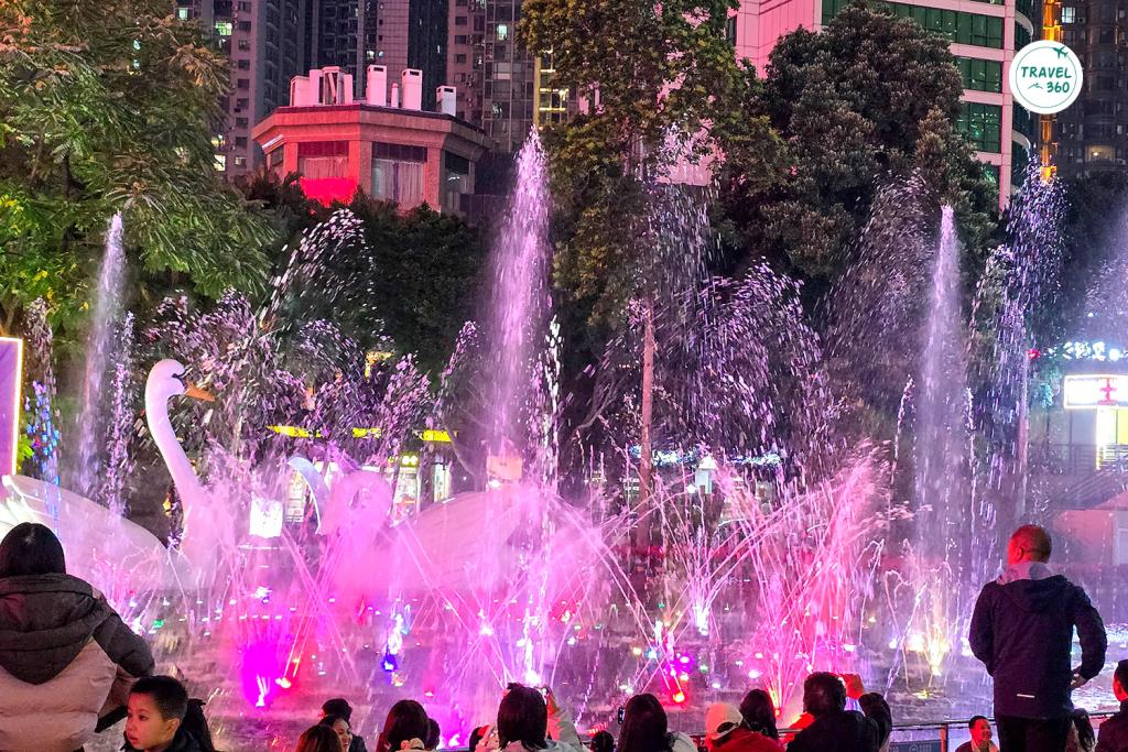 ระบำน้ำพุยามค่ำที่ กวนอิมเฉียว