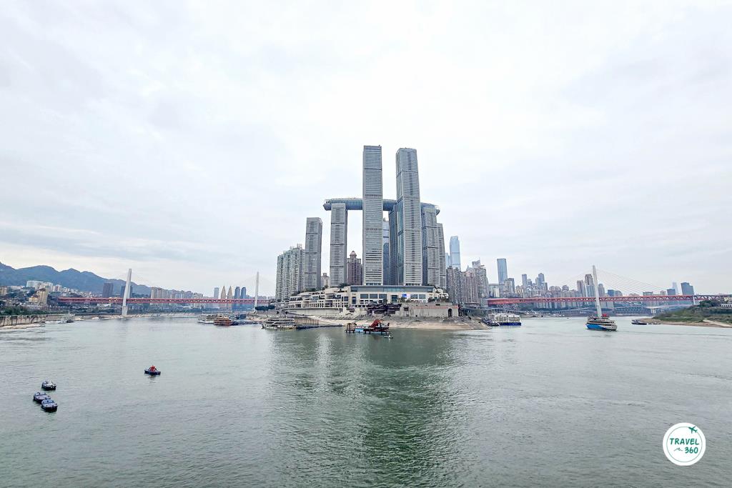 จุดบรรจบกันของแม่น้ำแยงซีและแม่น้ำเจียหลิง