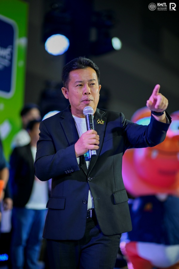 รองศาสตราจารย์ ดร. คมสัน มาลีสี อธิการบดี สจล.