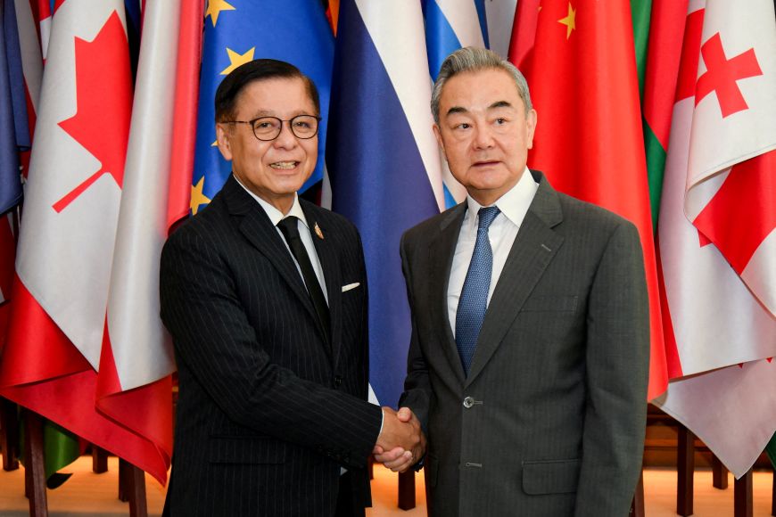 ต้องหันพึ่งจีน-รัสเซีย! 'สีหศักดิ์' พ้อผ่านสื่อนอก สหรัฐฯพูดอย่างเดียวมีน้ำมันขาย ไม่ช่วยไทยรับมือผลกระทบจากสงคราม