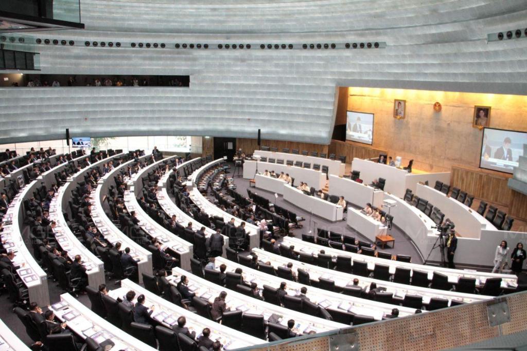 ฝ่ายค้านให้จับตา ปธ.สภาชิงปิดประชุมสภาคุมกำเนิดตั้ง กมธ.แก้ปัญหาพืชผล ซัด "ศุภจี" เกาไม่ถูกที่ ป่วนสวนทุเรียน