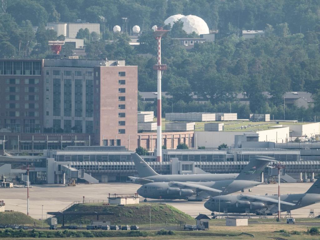 ดูแลตัวเอง! 'ทรัมป์' แย้มมีแผนลดจำนวนทหารสหรัฐฯ ที่ประจำการใน 'เยอรมนี'