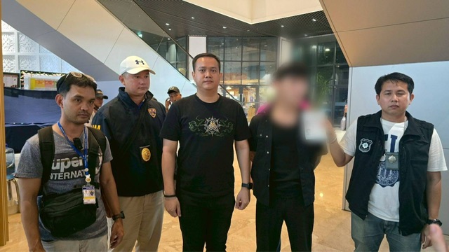 รวบแสกมเมอร์เกาหลีพร้อมไอซ์คาคอนโดหรูกลางกรุง มีหมายแดงติดตัว หลอกเหยื่อส่งศูนย์หลอกลวงในกัมพูชา