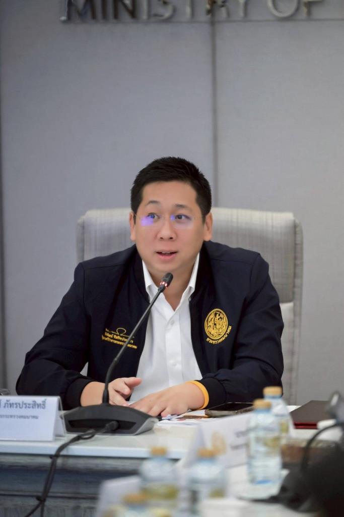 นายภัทรพงศ์ ภัทรประสิทธิ์ รัฐมนตรีช่วยว่าการกระทรวงคมนาคม 