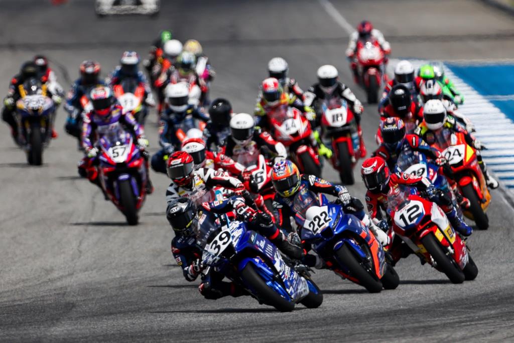 “ไอเดีย” กฤตภัทร เขื่อนคำ ควบรถ YAMAHA YZF-R3 หมายเลข 39