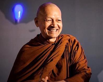 "พระคึกฤทธิ์" ย่องพบ ตร.ปปป.รับทราบข้อหานำเงินวัดแจกโบนัสลูกศิษย์